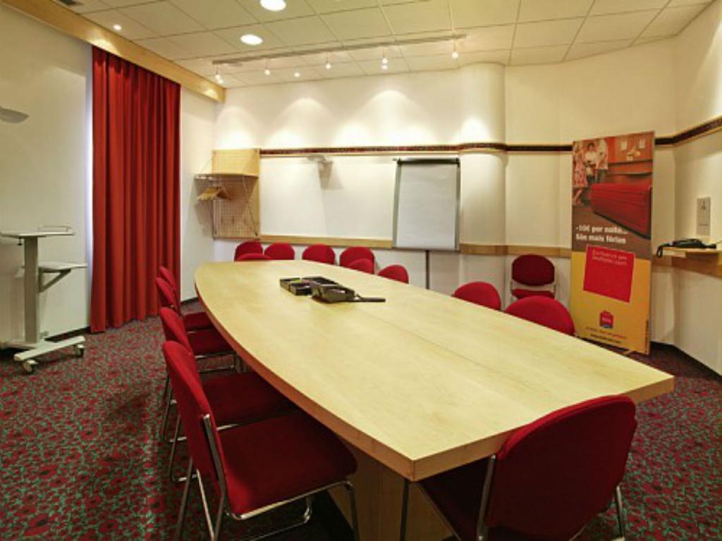 Hotel Ibis Lisboa Saldanha Ngoại thất bức ảnh